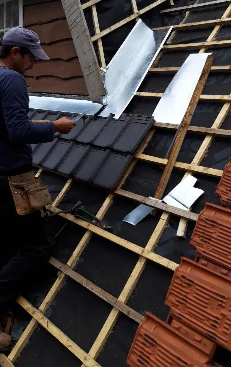 Rénovation traditionnelle Couverture tuile terre cuite - STELLA 2