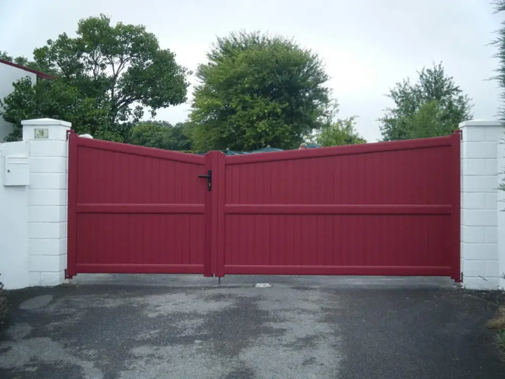 Menuiseries Bois, Alu, PVC, portails, clôture, porte d'entrée 5